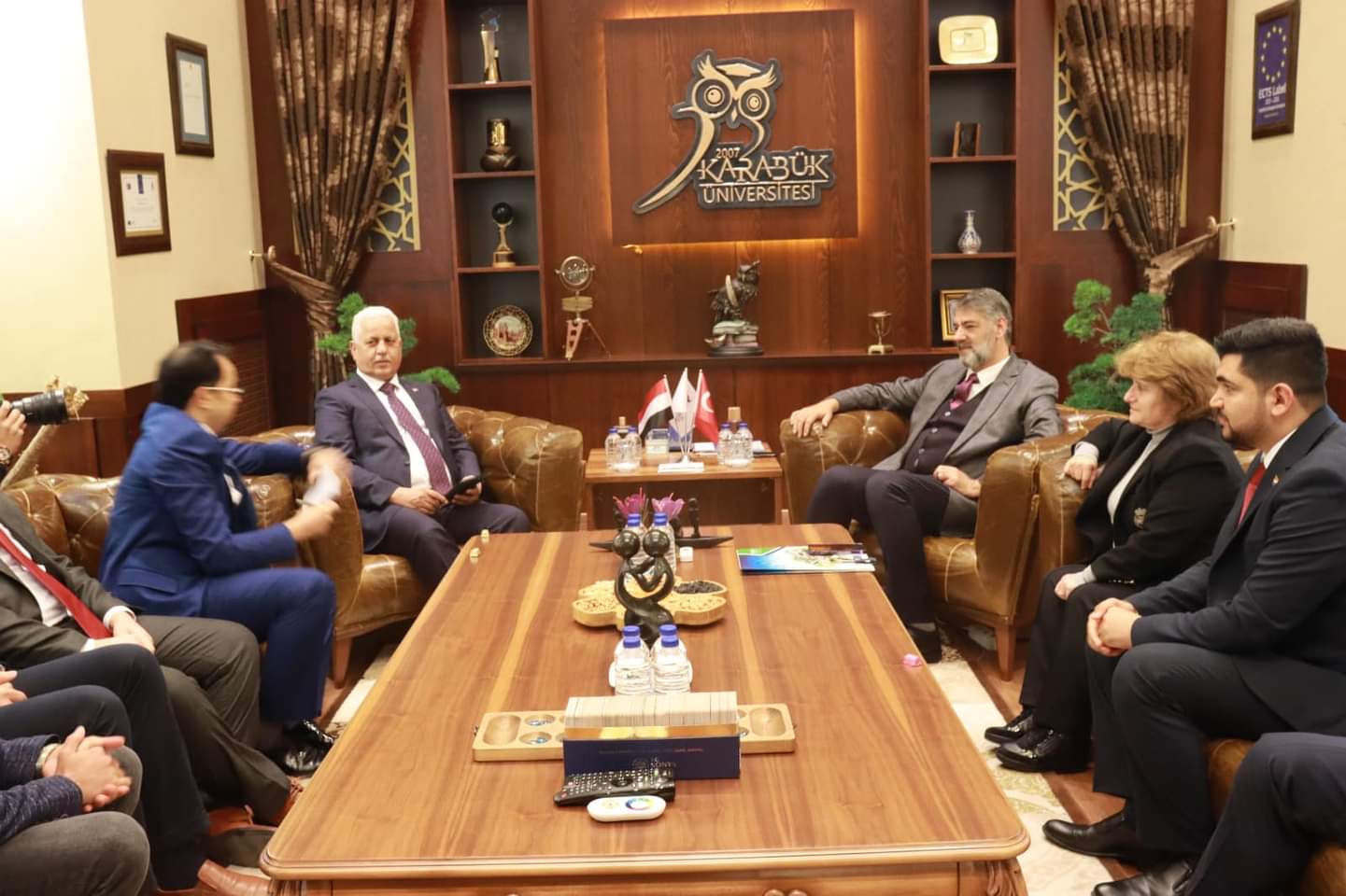 السفير طريق يلتقي رئيس جامعة كارابوك التركي